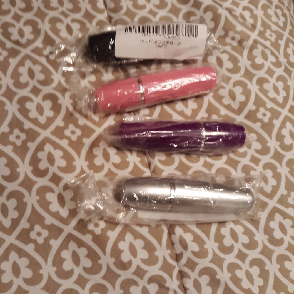 Lipstick massager